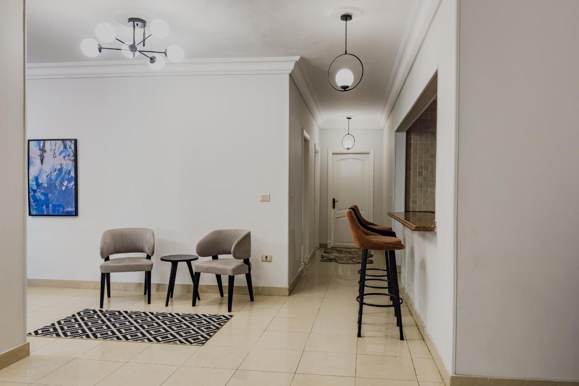 Distinct & Decent 2 Bdr Apt Steps From Nightlife And Airport Κάιρο Εξωτερικό φωτογραφία