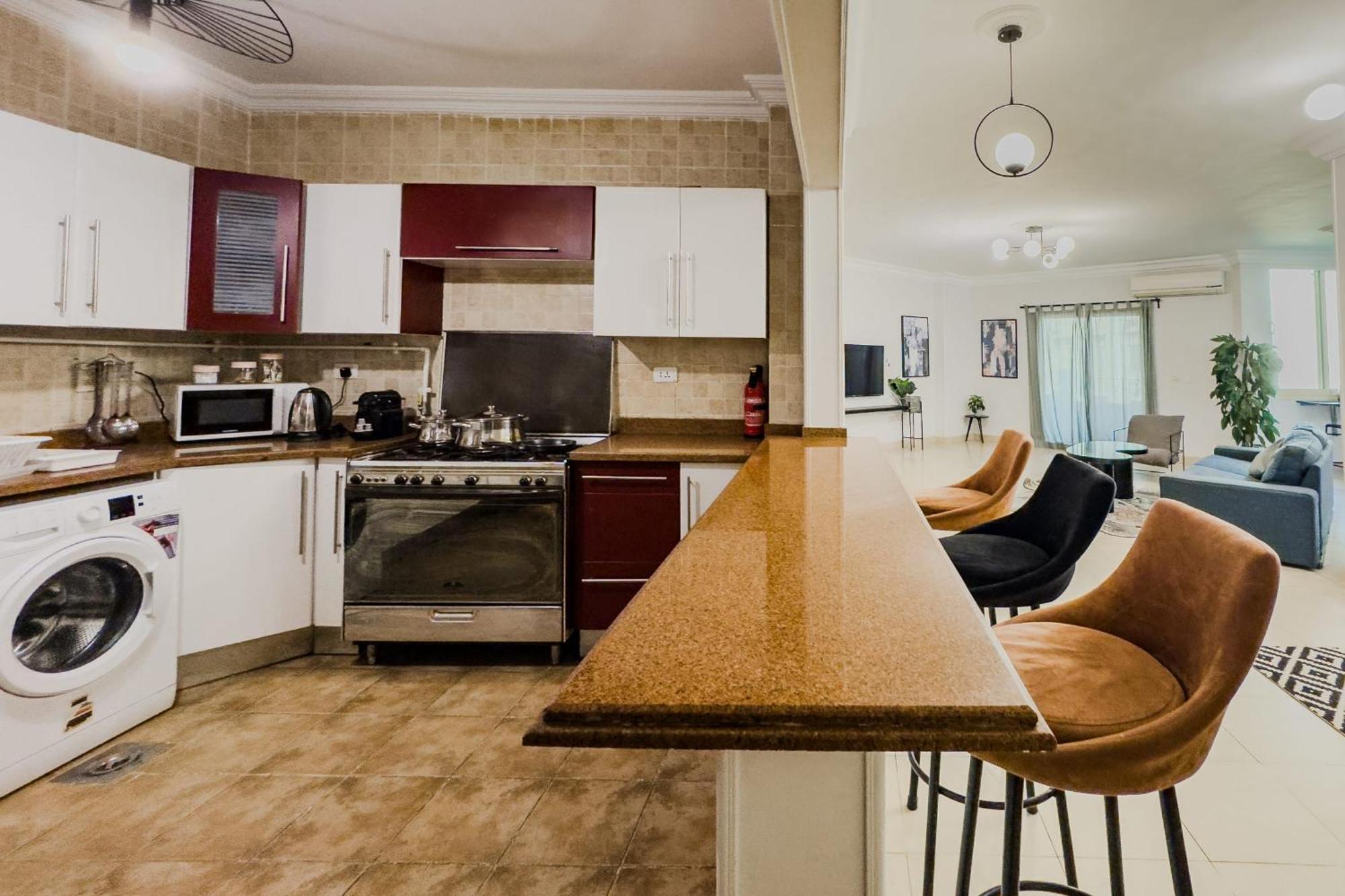 Distinct & Decent 2 Bdr Apt Steps From Nightlife And Airport Κάιρο Εξωτερικό φωτογραφία